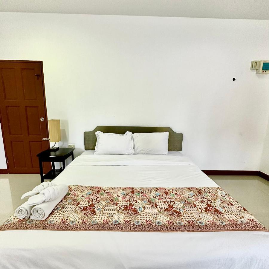 Chamil House Hotell Ban Ko En Exteriör bild